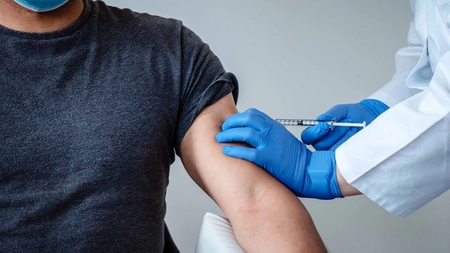Cifre spectaculoase! Lista cu numărul total de angajați, din universități de stat din Iași, care vor participa la etapa de vaccinare anti COVID-19