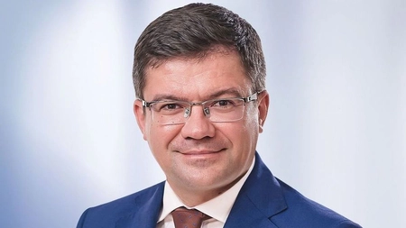 Ce urmează de acum pentru Costel Alexe? Președintele Klaus Iohannis a încuviințat urmărirea penală. Toate scenariile care pot dinamita Consiliul Județean Iași