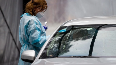 Bulgaria impune test negativ la COVID-19 la intrarea în țară, începând de vineri