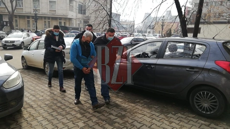 Un Dragobete de coșmar! O tânără a fost bătută, iar fratele ei a fost atacat cu cuțitul după un scandal-monstru. Până nu au intrat polițiștii în forță, lucrurile nu s-au liniștit- GALERIE FOTO / VIDEO
