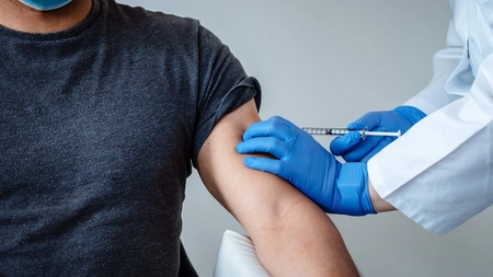 Vaccinul rusesc Sputnik împotriva COVID-19 are o eficiență de 91,6%: studiu