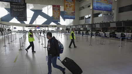 Măsuri de restricţie radicale pentru cetăţenii care se întorc din aceste zone. Ce trebuie să facă