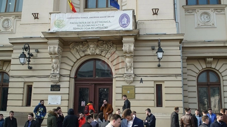 Universitatea 