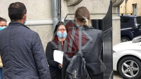 Nu s-a mai pomenit vreodată în istoria Justiției! I-au interzis unui model să se mai dezbrace pe Internet! Tânăra din Iași nu mai are voie să facă videochat timp de 2 ani! Iată ce i-a scandalizat într-un asemenea hal pe magistrați! (Exclusiv)