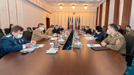 92 de centre de vaccinare ale MApN, deschise și civililor de pe 15 martie 2021