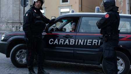 Un român riscă ani grei de închisoare după ce a încercat să-i mituiască pe polițiștii care îl opriseră pe autostradă