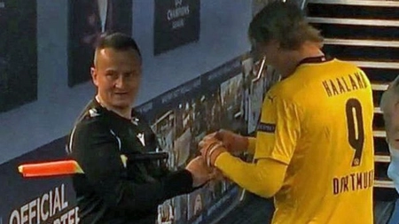 UEFA vrea să-l suspende pe arbitrul Octavian Șovre! Românul i-a cerut un autograf lui Haaland pentru a ajuta SOS Autism Bihor