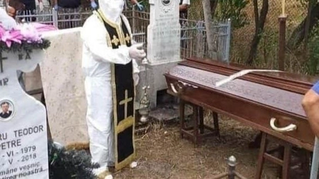 Expert în servicii funerare, despre înmormântările în saci de plastic: Poluare masivă şi fără putrefacție
