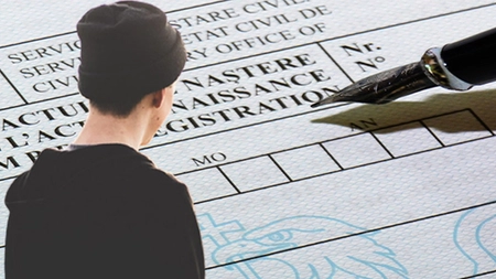 Dacă nici asta nu-i minune, ce ar putea fi?! Un ieșean s-a născut de două ori și nu este o glumă! Are 15 și 7 ani simultan! (Exclusiv)