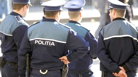 Ce înseamnă când visezi poliție: Semnale de alarmă pentru acțiunile viitoare!