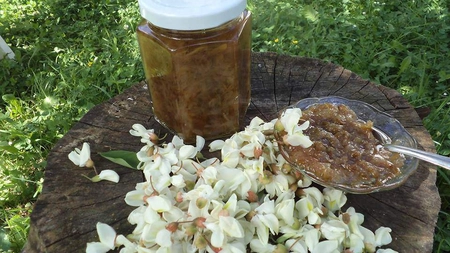 Dulceață de salcâm - cea mai simplă rețetă făcută acasă