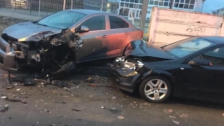 S-a aflat cine este bărbatul care a acroşat 12 maşini pe o stradă din Braşov