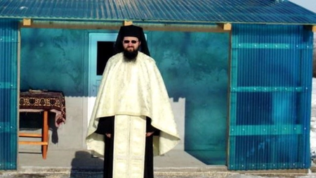 Staretul unei manastiri din Arhiepiscopia Tomisului a ramas fara titlul de doctor pentru ca a plagiat