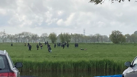 Teroare în Amsterdam. Zeci de persoane înarmate au atacat un vehcul de transport de bunuri de valoare