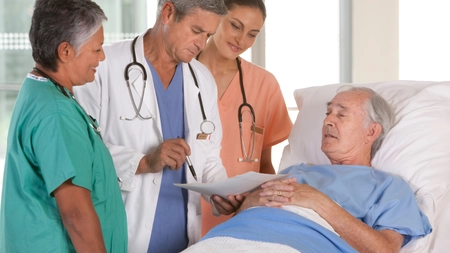 Decizie controversată în Singapore. Persoanele nevaccinate își vor plăti singuri spitalizarea