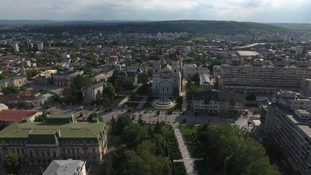 Un palat monumental, aflat în centrul orașului Iași, va fi schimbat total! Au fost semnate toate documentele care implică lucrări la hrube faimoase și spectaculoase - GALERIE FOTO EXCLUSIV