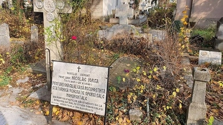 Iată cum a ajuns să arate mormântul savantului Nicolae Iorga, din cimitirul Bellu