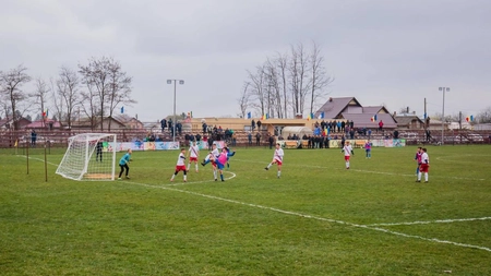 Terenuri de sport în comunele din județul Iași. Consiliul Județean promite fonduri pentru copii și tineret