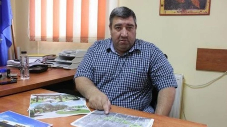 Robert Ştefan, primarul PNL anchetat pentru că ar fi violat un copil în vârstă de 12 ani s-a autosuspendat din formaţiunea politică
