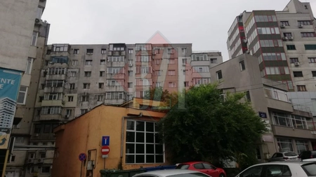 Tragedie azi noapte la Iași! O tânără avocată s-a aruncat de la etajul 6. A murit pe loc zdrobită de asfalt (EXCLUSIV)