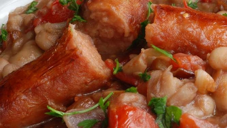 Reţetă de iahnie de fasole cu cârnaţi. Sfaturi culinare