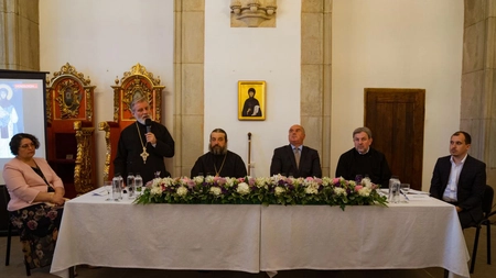 Simpozion și expoziție dedicate Sfintei Cuvioase Parascheva - GALERIE FOTO