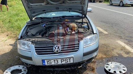 Accident rutier în judeţul Iași după ce un şofer a pierdut controlul volanului şi a lovit un podeț - EXCLUSIV, FOTO, VIDEO