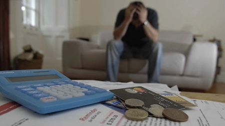 BNR confirmă faptul că românii sunt din ce în ce mai datori la bănci în mandatul premierului Florin Cîțu