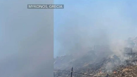 Incendiu în Grecia! Elena Udrea şi soţul acesteia, evacuaţi din hotelul la care erau cazaţi