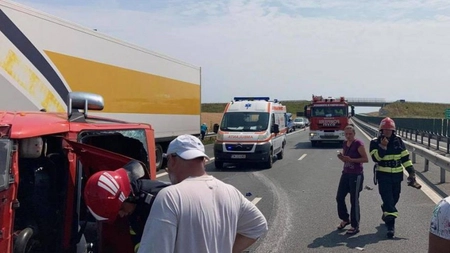Accident ingrozitor pe autostrada A1 din România! Autostrada este blocată și sunt cel putin 9 persoane rănite