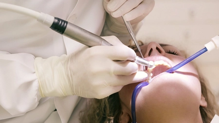 Apa de gură, benefică sau nu?