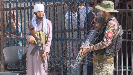 Pakistanul a închis granița cu Afganistan în contextul în care talibanii au preluat puterea în Kabul