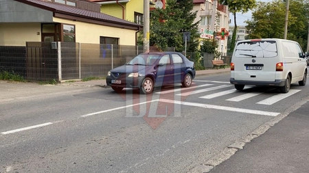 Accident rutier în municipiul Iași! O persoană a fost lovită chiar în timp ce se afla pe trecerea de pietoni - EXCLUSIV/FOTO