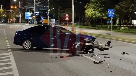 Accident rutier în cartierul Păcurari din municipiul Iași! Impact frontal între două maşini - EXCLUSIV/FOTO, VIDEO