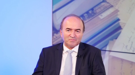 Ce spune Tudorel Toader, fost judecător CCR, despre moțiunea de cenzură: „Nu poate fi decât respinsă. Orice altă soluție ar fi neconstituțională”