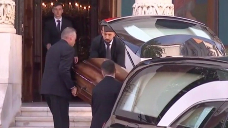 Ion Caramitru condus pe ultimul drum. Marele actor va fi înmormântat la Cimitirul Bellu - FOTO