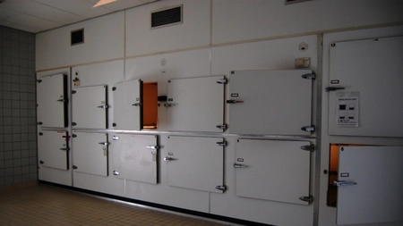 Managerul Institutului Marius Nasta din București anunță faptul că nu mai sunt locuri libere la morgă! Valul 4 al COVID-19 lovește din plin România