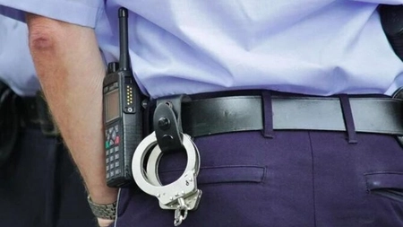 Descinderi la Iași într-un dosar penal de camătă și șantaj. Un bărbat, reținut pentru 24 de ore