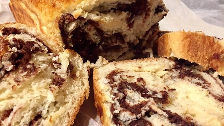 Rețetă cozonac care se desface fâșii: Este incredibil de pufos și delicios!