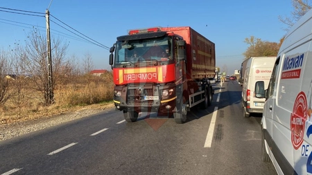Accident rutier grav în Podu Iloaiei. Un pieton a fost acroşat de un autoturism - FOTO, VIDEO/EXCLUSIV