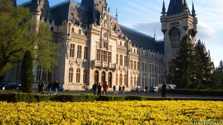 Expoziție și lansare de catalog la Muzeul de Artă, cu bronzuri de patrimoniu, la Palatul Culturii din Iași