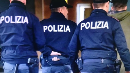 După o ceartă și-a înjunghiat soția, și apoi s-a sinucis. Cuplul de români locuia în Italia de 15 ani