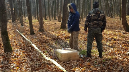 Contrabandiști alergați prin pădure! Polițiștii au tras focuri de armă