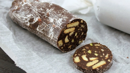 Cum se face salamul de biscuiți: Desert ca la bunica pentru Sărbătorile de iarnă
