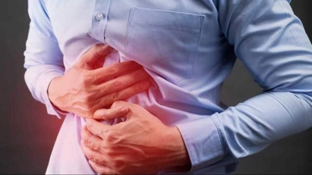 Mă doare sub coasta stângă când respir: Iată care este cauza