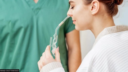 Primul vaccin COVID-19 inhalat din lume a fost dezvoltat în China! Ar avea o eficiență mai mare decât cel clasic - VIDEO