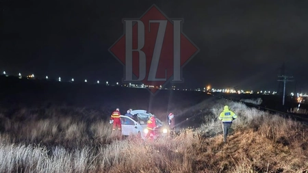 Accident rutier grav în Podu Iloaiei. Un autoturism s-a răsturnat. Trei persoane au fost rănite - EXCLUSIV, FOTO