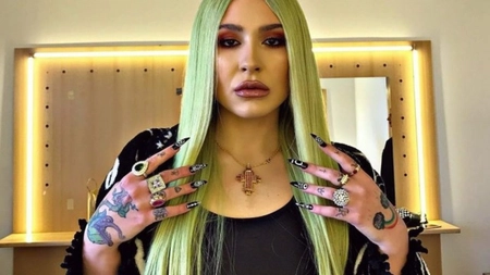 Emy Alupei, fără sutien pe Instagram. Ce postează vedeta pe internet