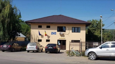 Școala gimnazială din comuna Golăiești va fi reabilitată! Contractul are o valoare de 100.000 de euro