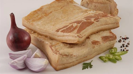Slănină calorii: Cât de sănătos este acest deliciu culinar de Sărbători
